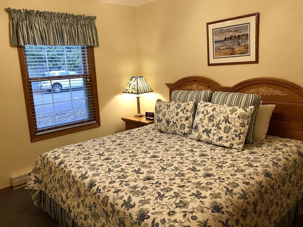 Bay Breeze Resort photo 63