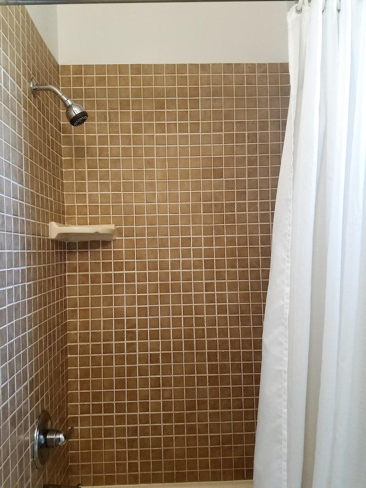 Out West Motel photo 9