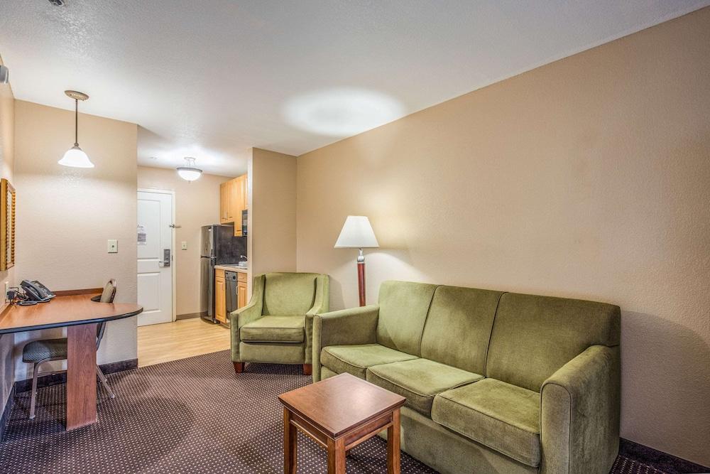 MainStay Suites Port Saint Joe South photo 25