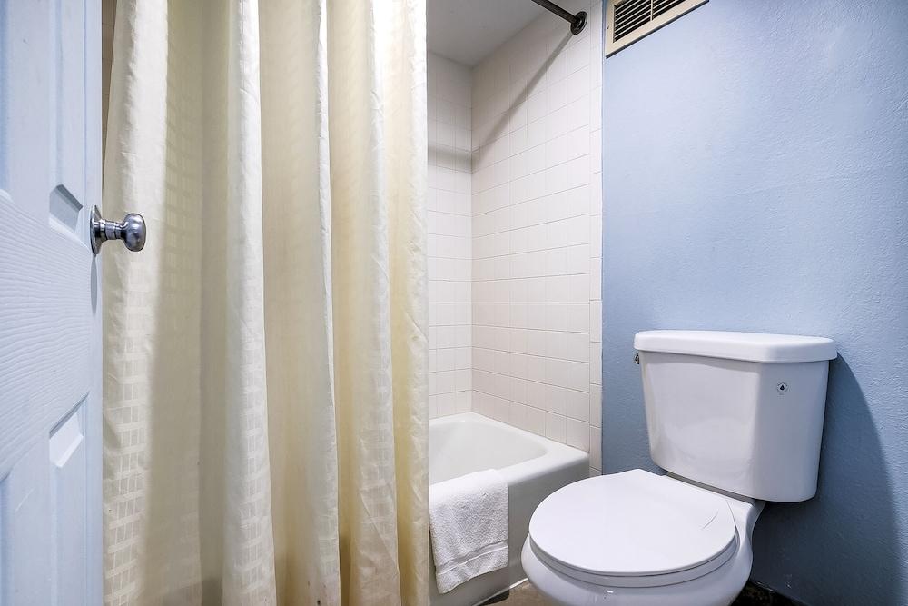 OYO Hotel Cleveland, TN photo 21