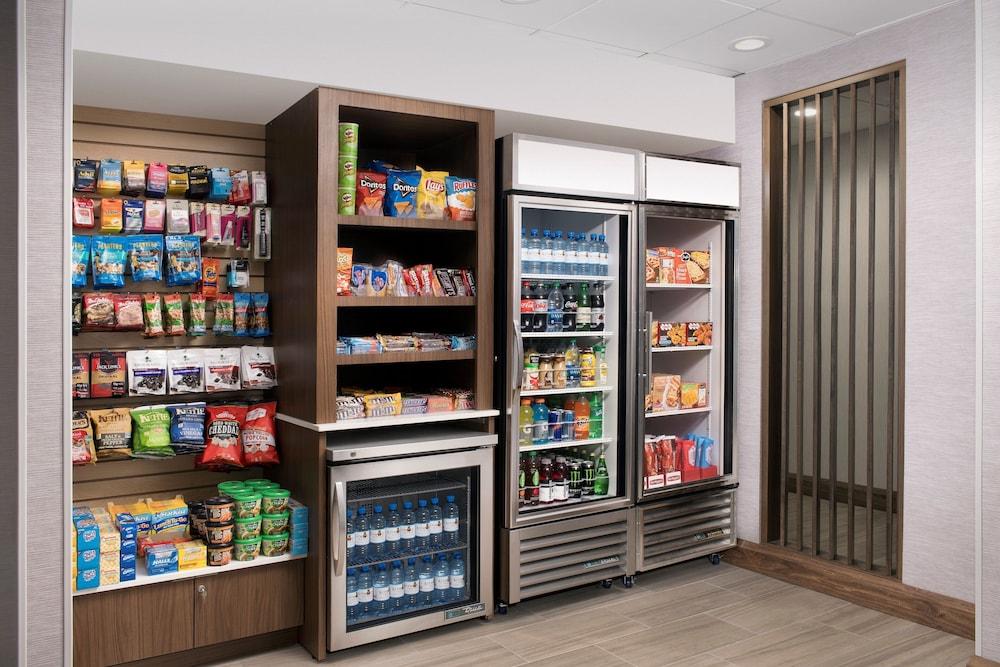 Holiday Inn Express Baltimore - BWI Airport NE by IHG photo 14
