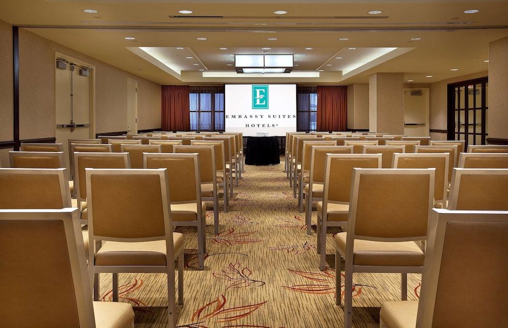 Embassy Suites by Hilton Washington DC Chevy Chase Pavilion photo 29