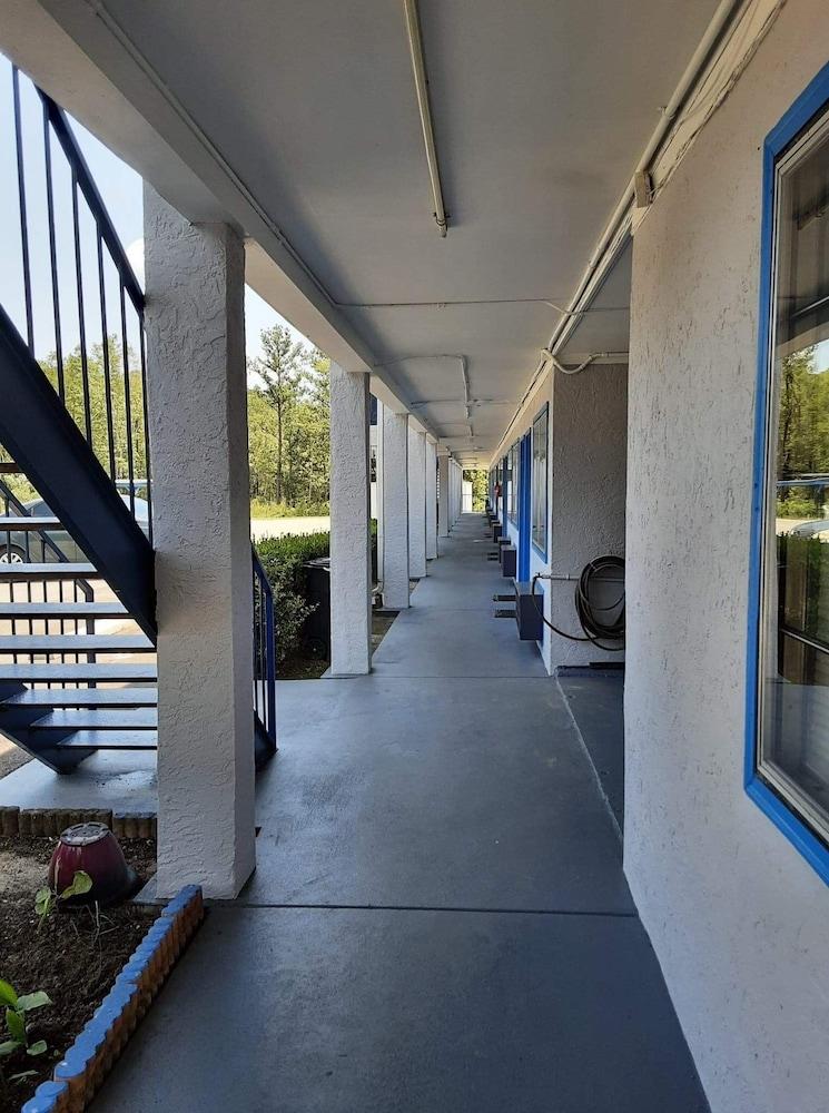 Ponce De Leon Motel photo 16
