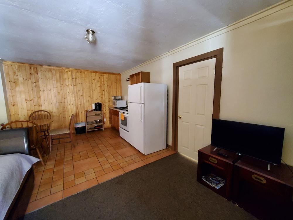 Kenosha Lodge photo 13