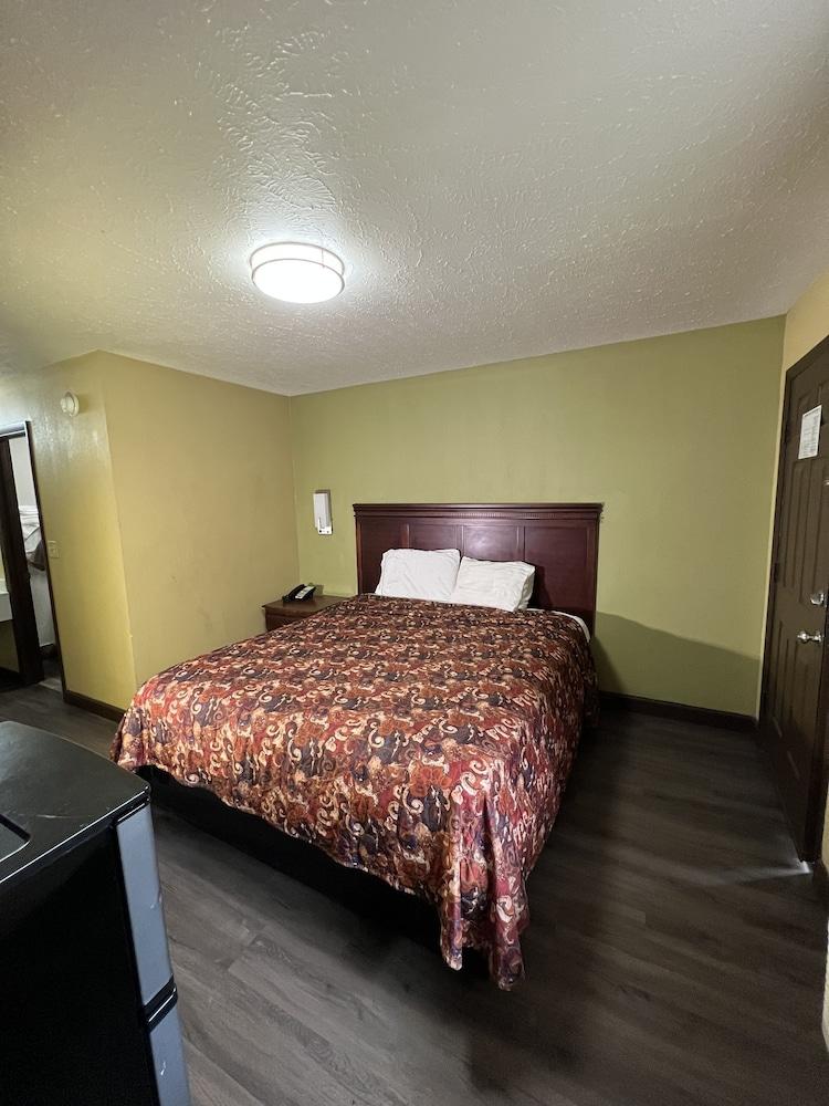 Budget Inn Ardmore photo 9