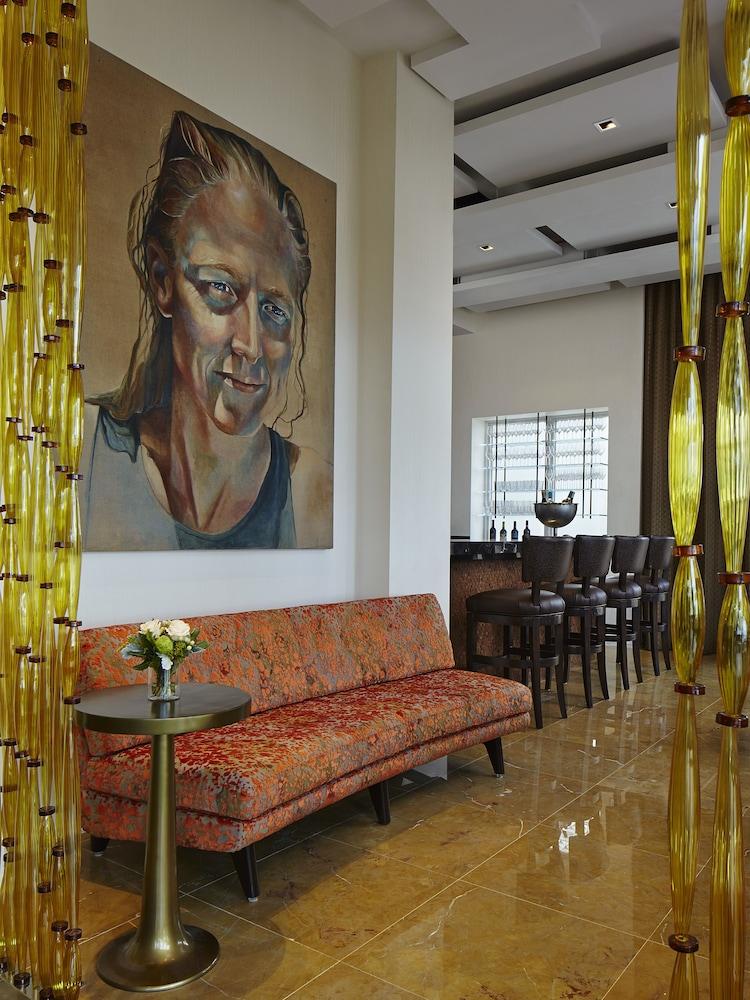 Royal Blues Hotel photo 26