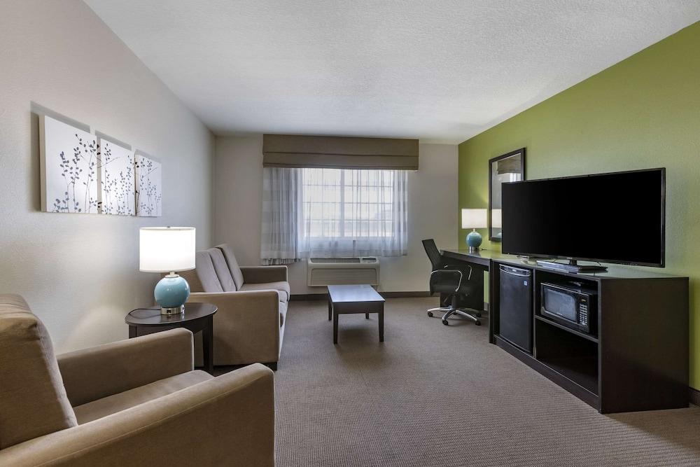 Sleep Inn & Suites Pleasant Hill - Des Moines photo 14