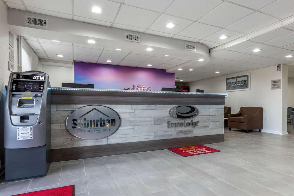 Econo Lodge at the University photo 4