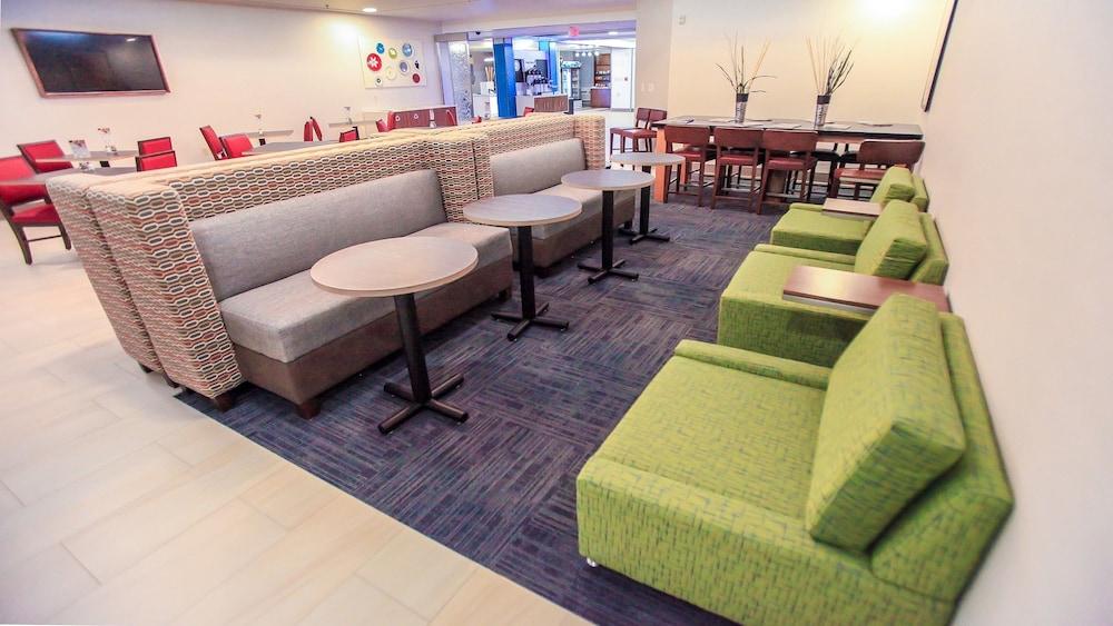 Holiday Inn Express Daytona Beach - Speedway, an IHG Hotel photo 29