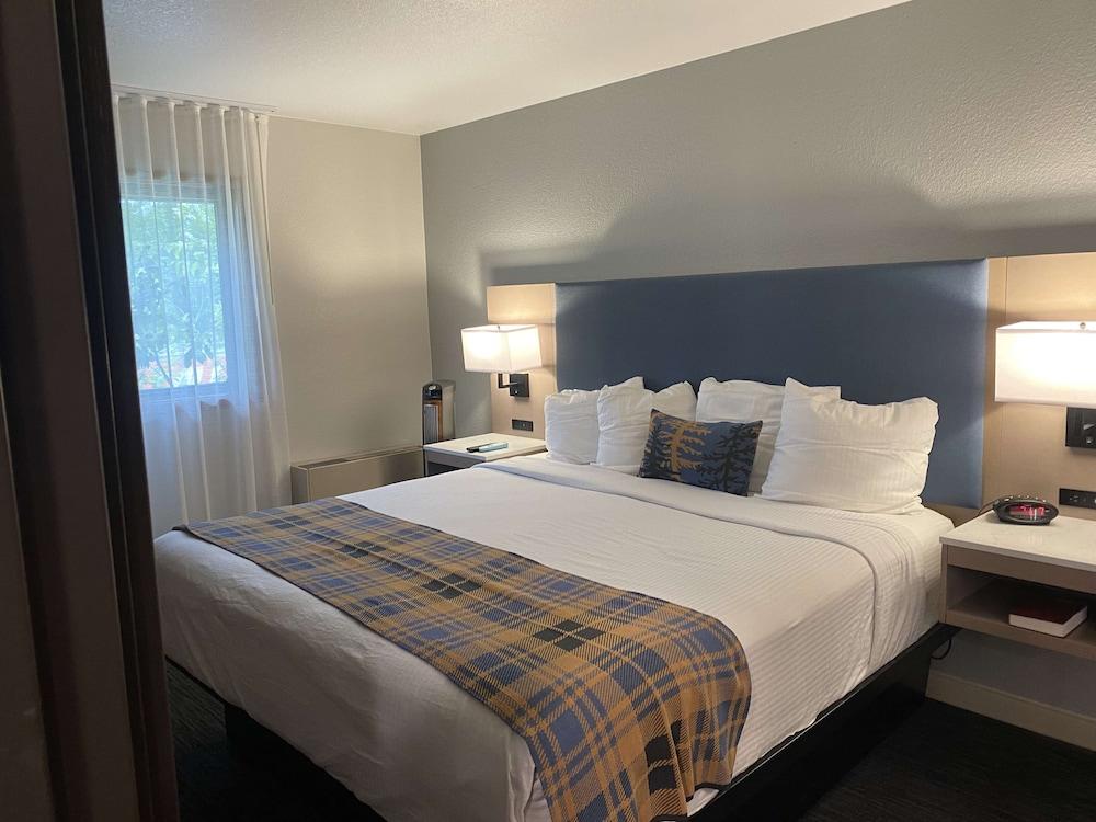 Best Western Lake Lucille Inn photo 7