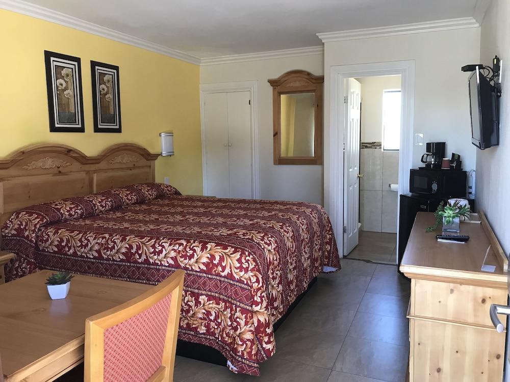 El Rancho Dolores Motel at Joshua Tree National Park photo 20