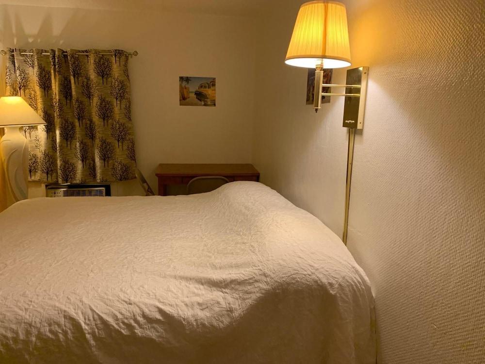 SunShine Motel photo 13