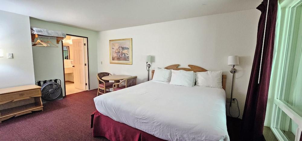 Olympic Suites Inn photo 12