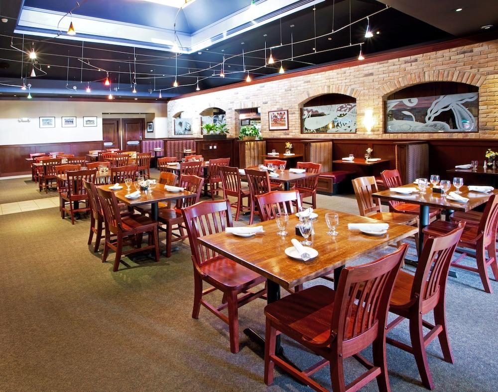 Holiday Inn Chantilly-Dulles Expo Center by IHG photo 33