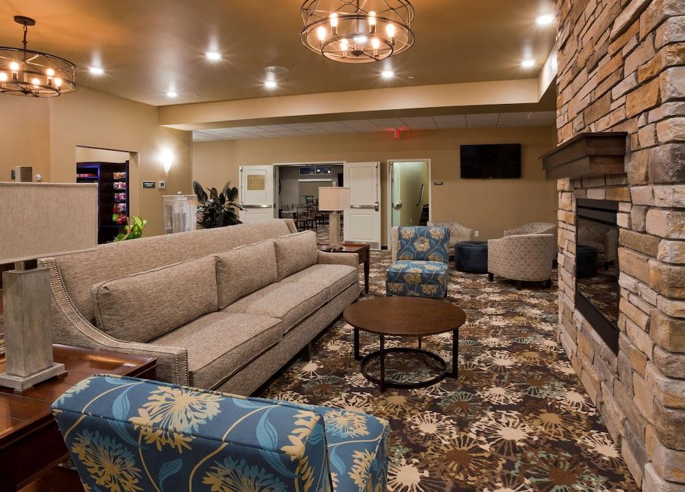 GrandStay Hotel and Suites photo 21