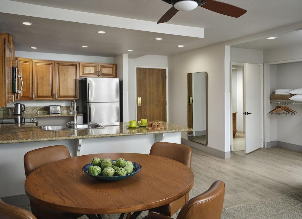 Hyatt Vacation Club at Desert Oasis photo 7
