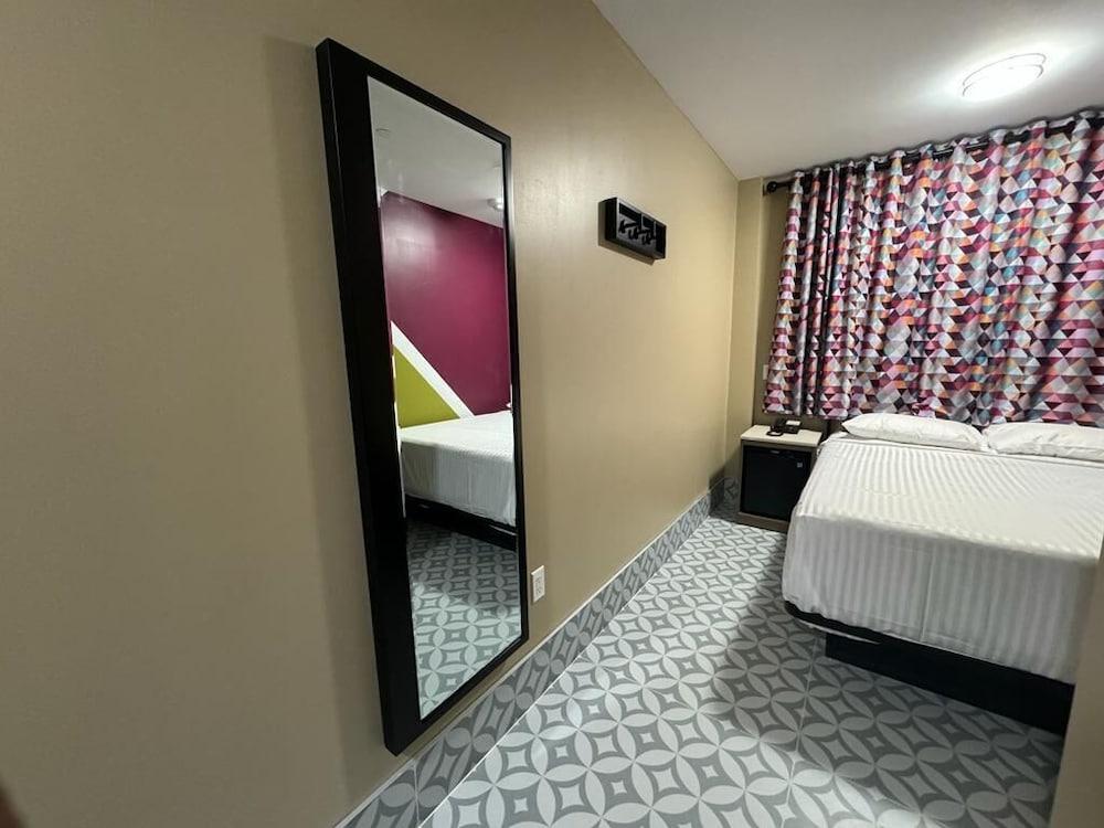 Moon Hotel Brooklyn photo 8