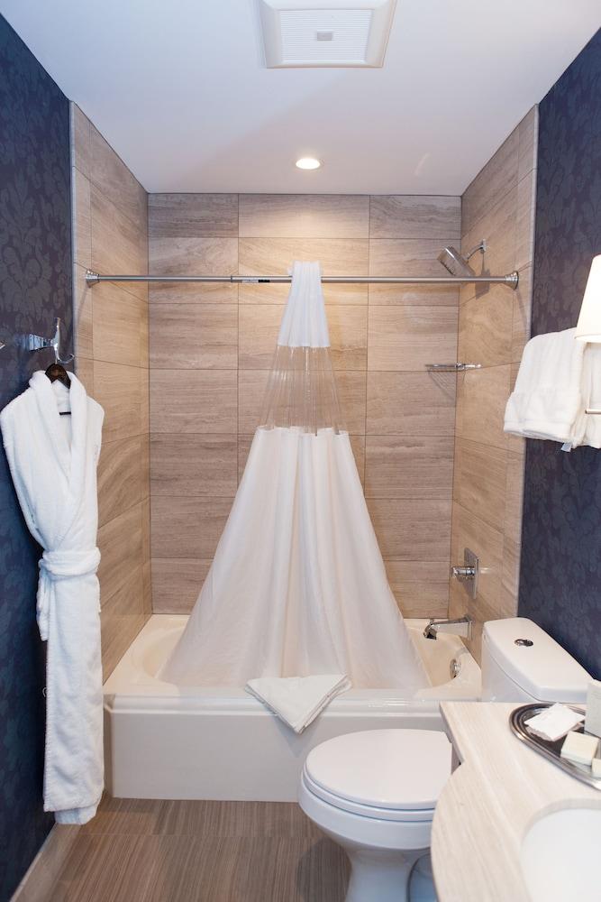 La Banque Hotel photo 29