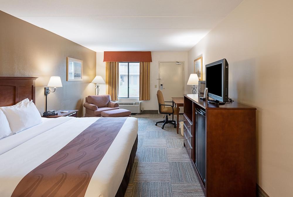 Quality Inn photo 12