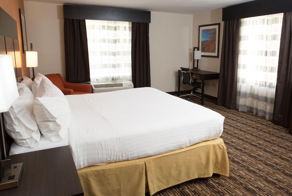 Holiday Inn Express Hotel & Suites Cherokee / Casino by IHG photo 25