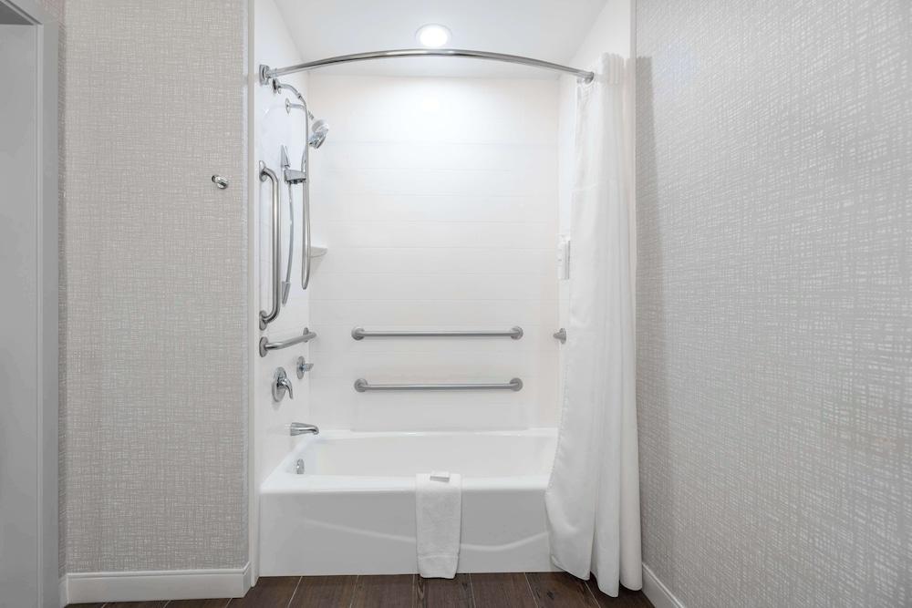 Hampton Inn Martinsburg photo 3