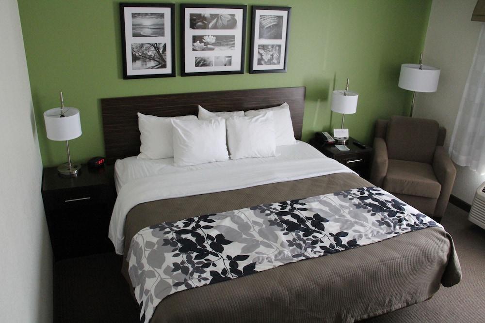 Sleep Inn & Suites Haysville - Wichita South photo 8