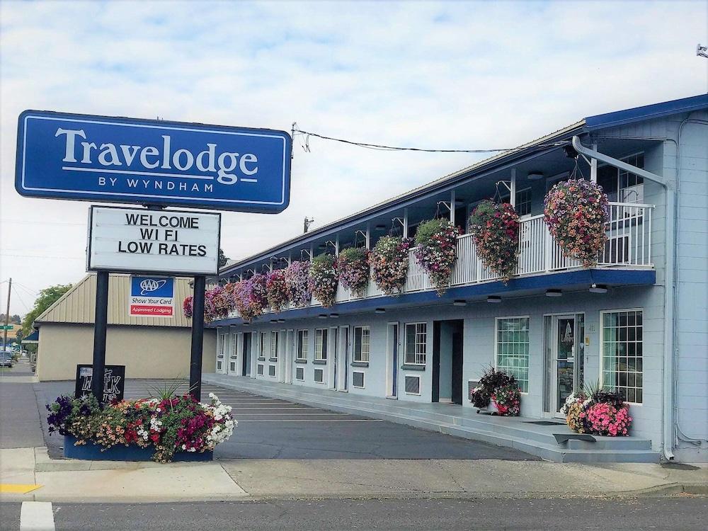 Travelodge by Wyndham Pendleton OR photo 1