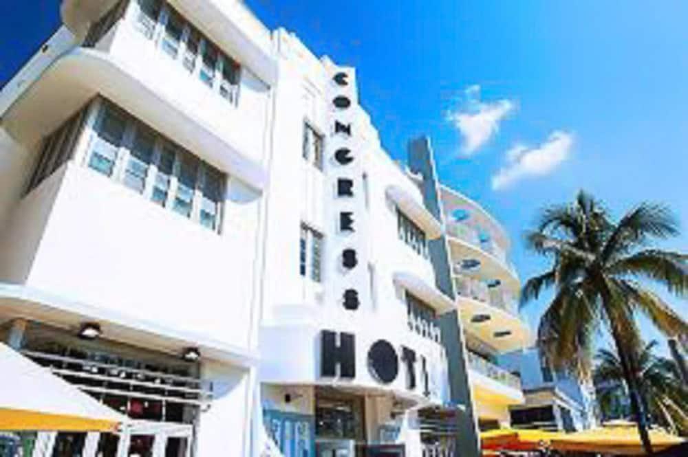 Ocean Drive Studios Beach Front photo 13