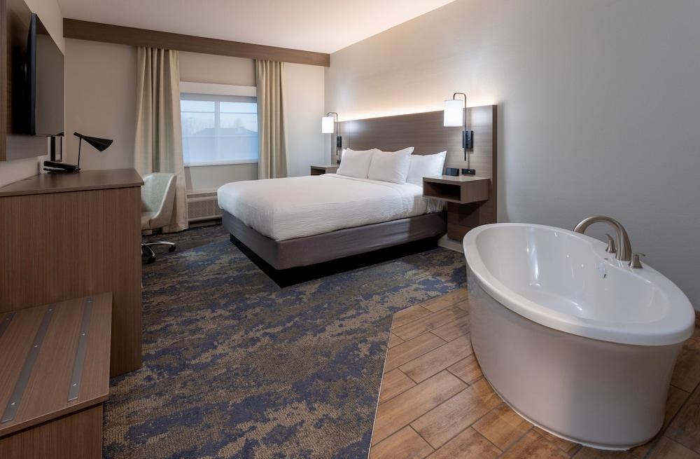 GrandStay Hotel & Suites Algona IA photo 8