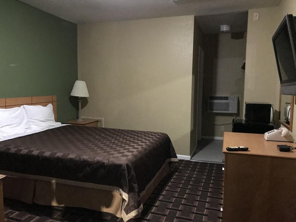 Princess Motel Maryville photo 4