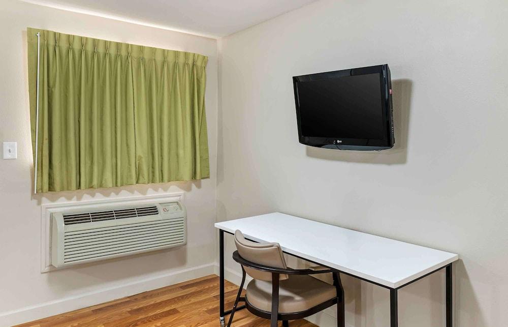 Extended Stay America Select Suites - Odessa photo 11