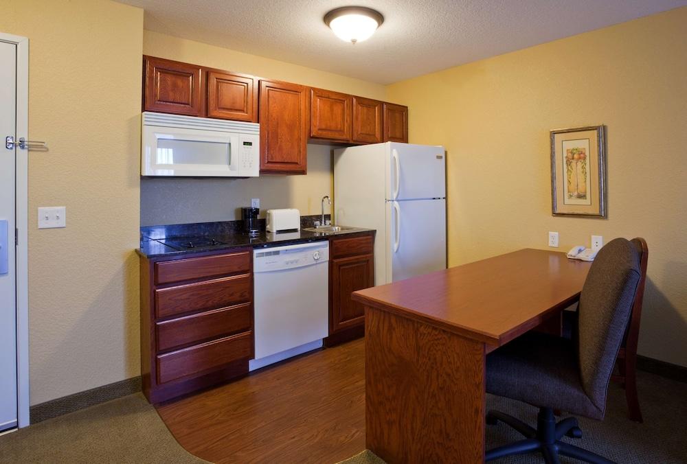 GrandStay Residential Suites Hotel photo 13