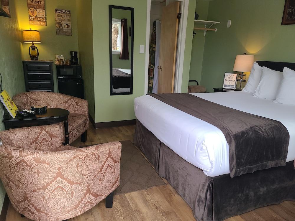 Lamplighter Cabins & Suites photo 18