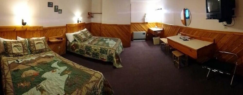 Alpine Motel photo 25