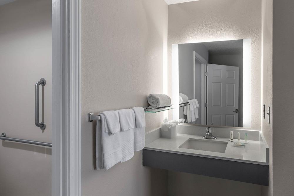 Residence Inn Marriott Easton photo 12