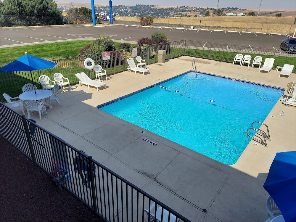Motel 6 Pendleton, OR photo 32