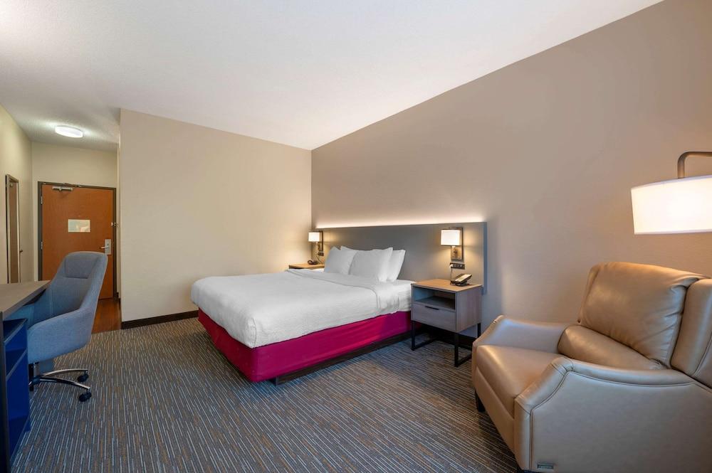 Comfort Inn & Suites Zanesville City Center photo 5