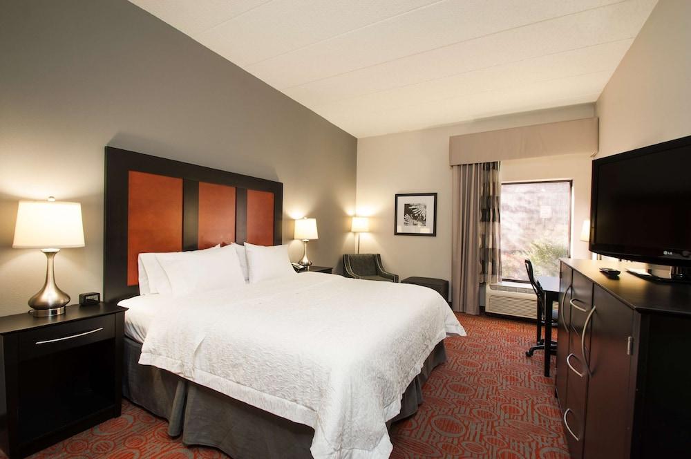 Hampton Inn Stafford/Quantico & Conference Center photo 11