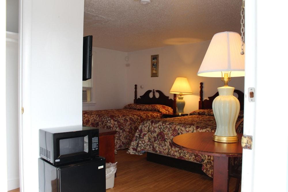 Oceanside Motel photo 22