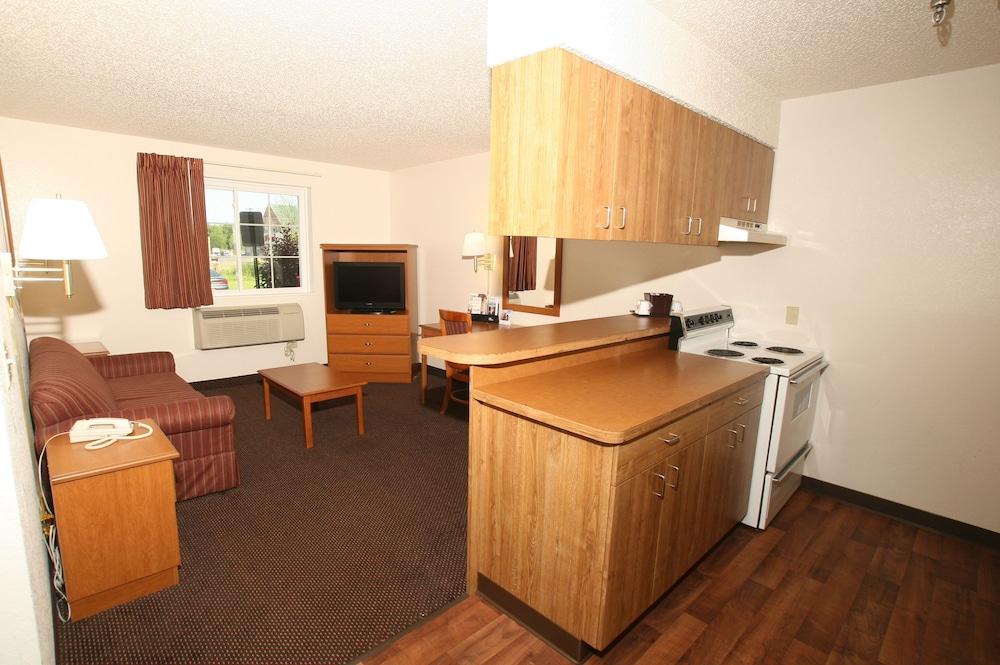 Super 8 by Wyndham Pulaski photo 3