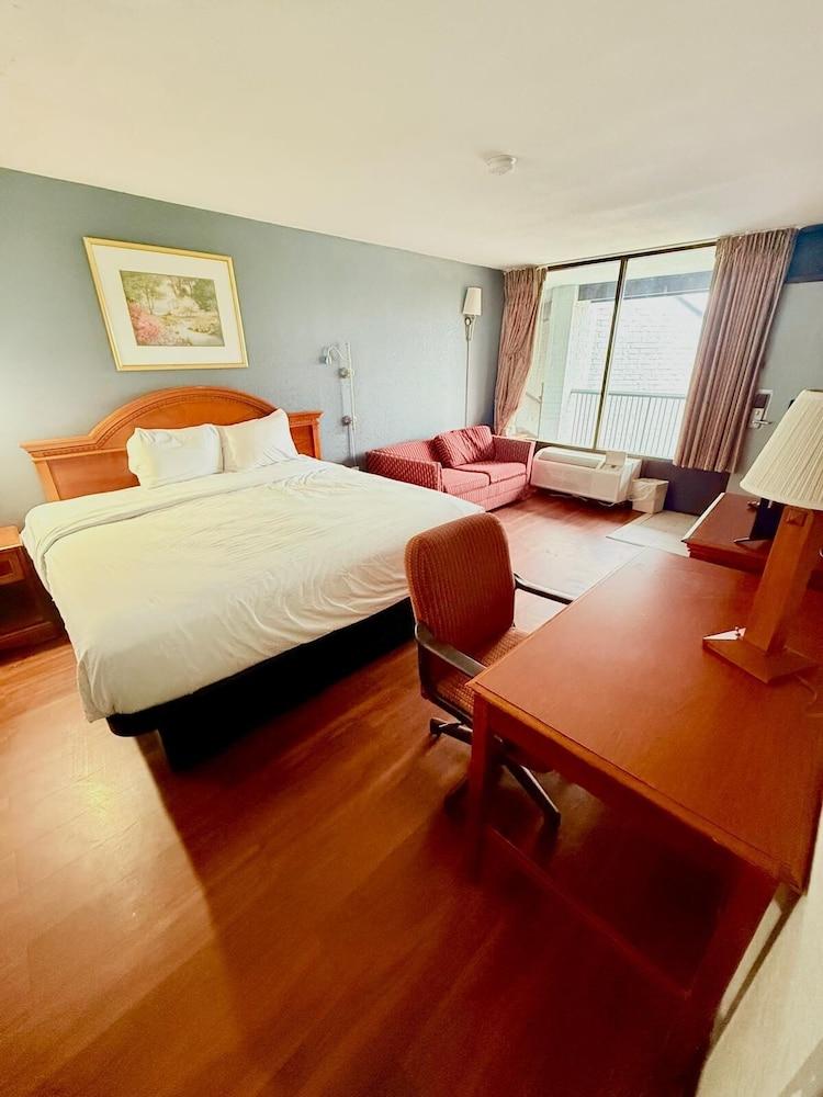 VIP INN AND SUITES photo 14