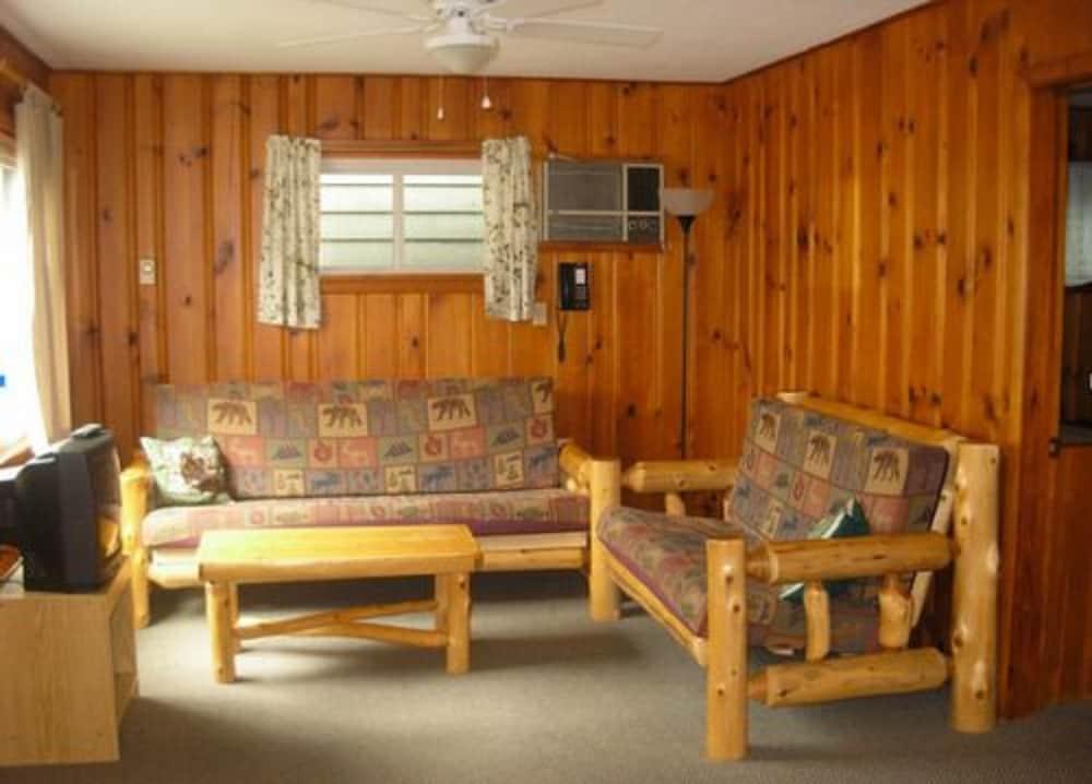 Lake George Diamond Cove photo 22