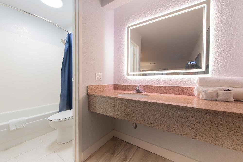 Boardwalk Suites Baton Rouge photo 9