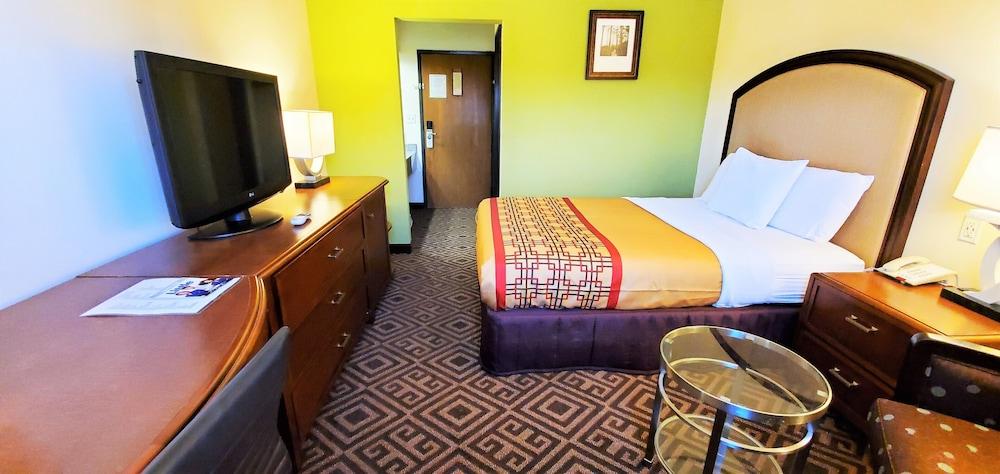 Travel Inn & Suites - Sikeston/Miner (i-55 Exit-67) photo 4