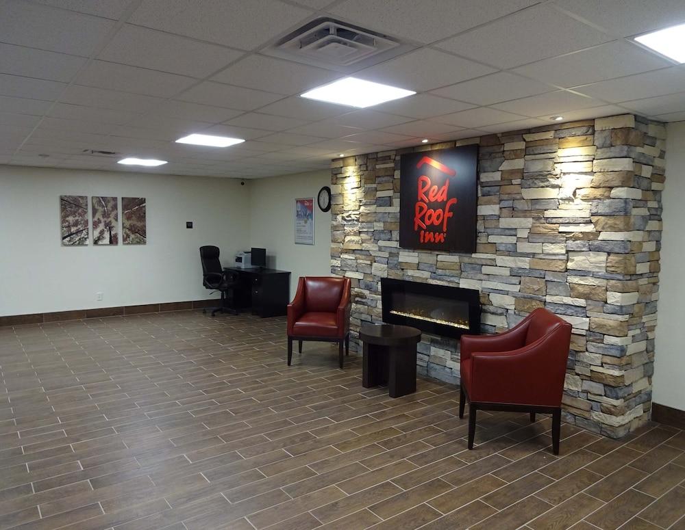 Red Roof Inn Indianapolis - Castleton photo 24