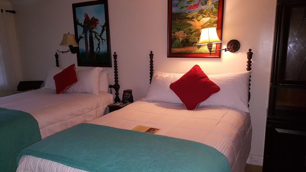 The Caribbean Court Boutique Hotel photo 80