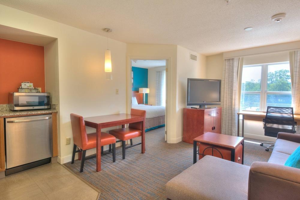 Residence Inn By Marriott Buckhead Lenox Park photo 6