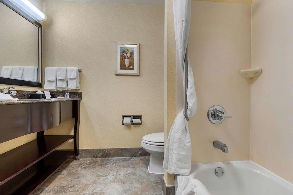 Comfort Inn & Suites Camden photo 35