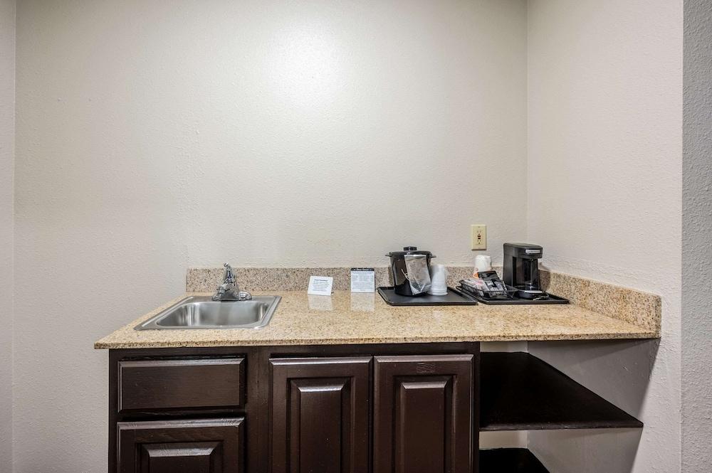 Sleep Inn & Suites Birmingham - Hoover photo 25