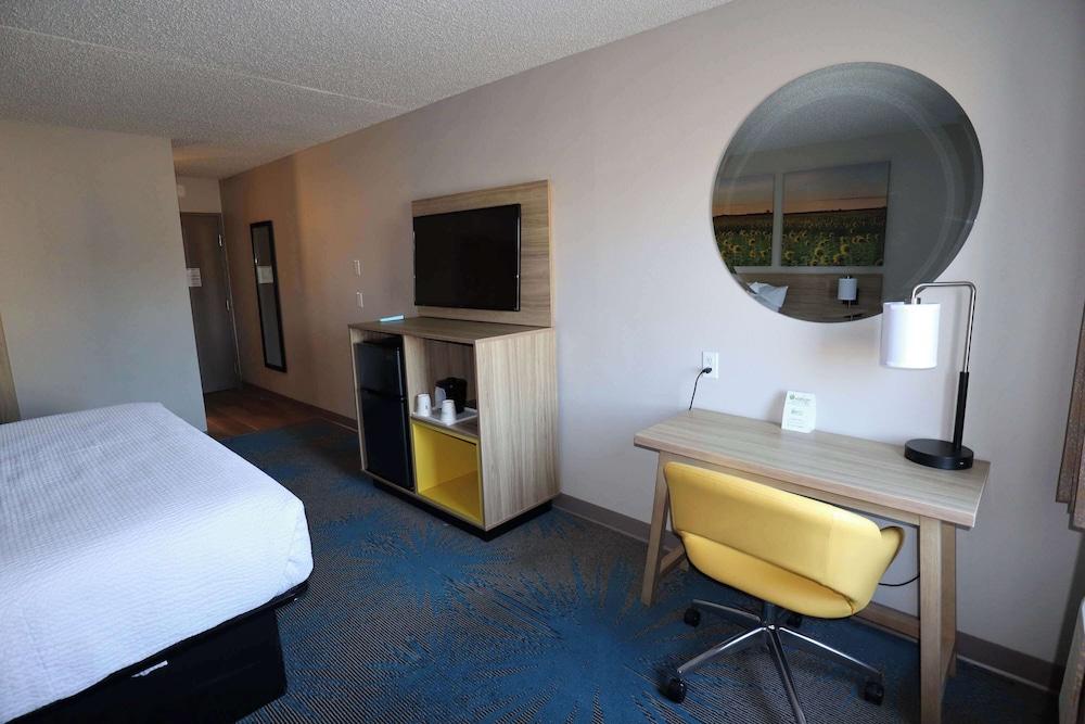 Days Inn by Wyndham Mandan Bismarck Area photo 19